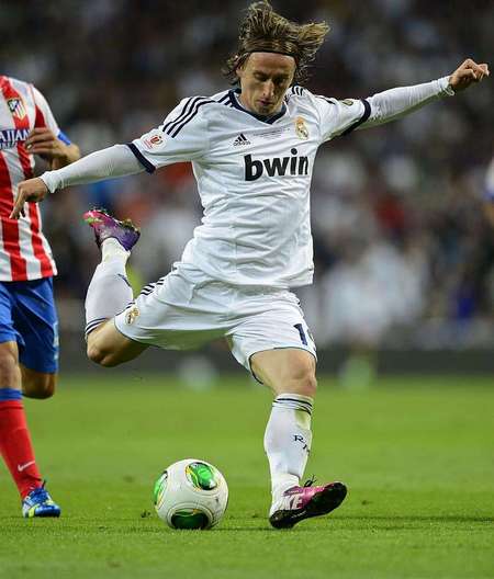 英超 ｜老闆批評曼聯球員「高薪低能」 主帥阿摩廉：無法反駁