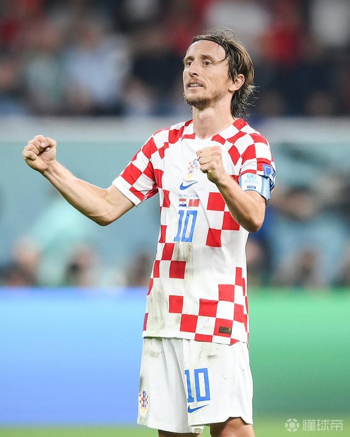 效率恐怖！亚历山大场均34分钟得到33分，仅1.7次失误