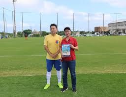 维尼修斯晒观看解放者杯决赛照片，随后庆祝母队弗拉门戈夺冠