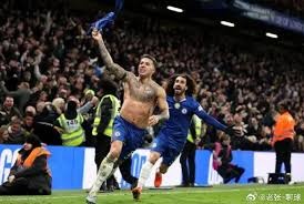 45年后的同一天！托平模仿欧文的动作，底线反手上篮